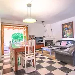 Mit Garten- Grill Und Terrasse By Interhome * 波连斯萨