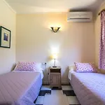 Mit Garten- Grill Und Terrasse By Interhome