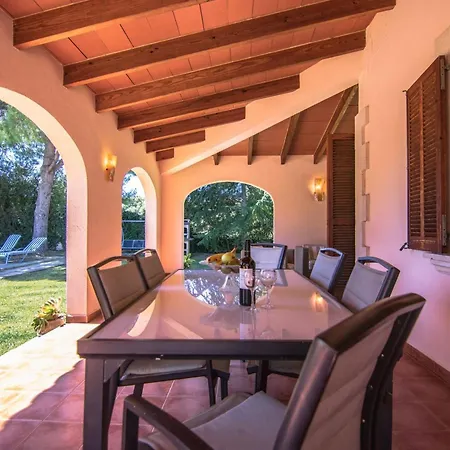 Holiday home Mit Garten- Grill Und Terrasse By Interhome